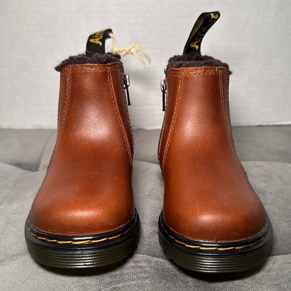 Dr. Martens 2976 Leonore Brown Chelsea Boots Little Kid/Toddler Size 7 - Picture 6 of 14